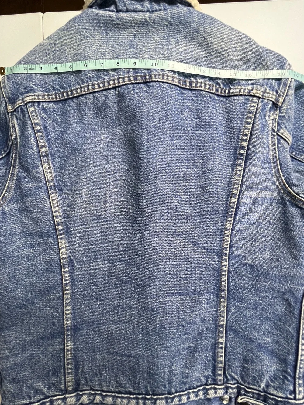 VTG Levi’s Denim Trucker Jacket Sherpa Lined Elbow Patches 38R